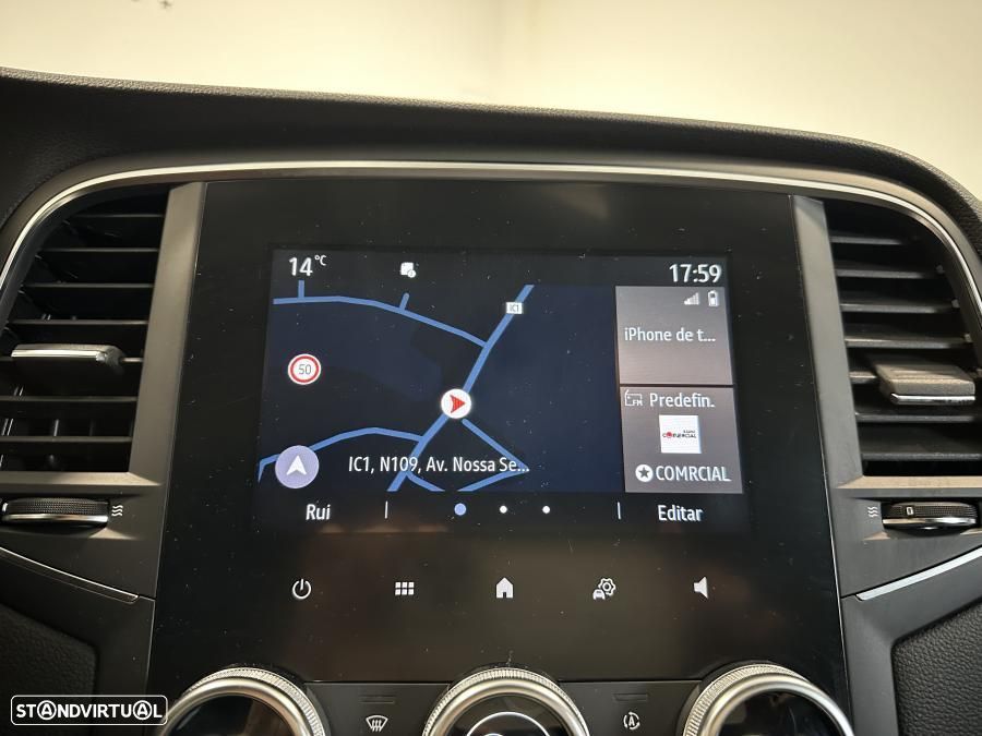 Renault Mégane Sport Tourer - 26