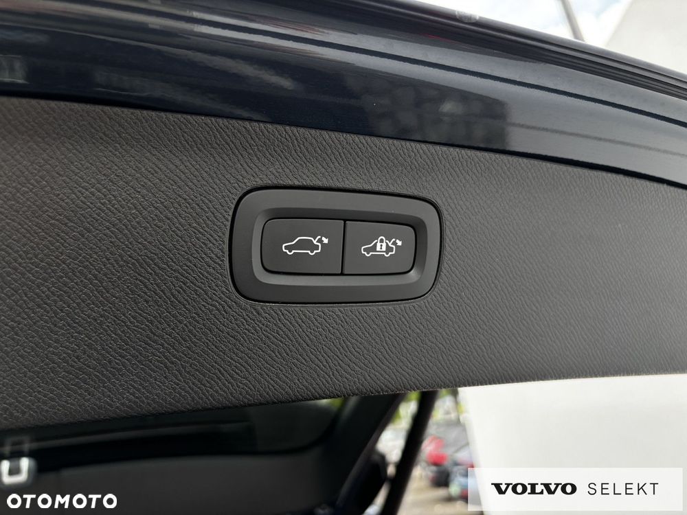 Volvo XC 90 - 33