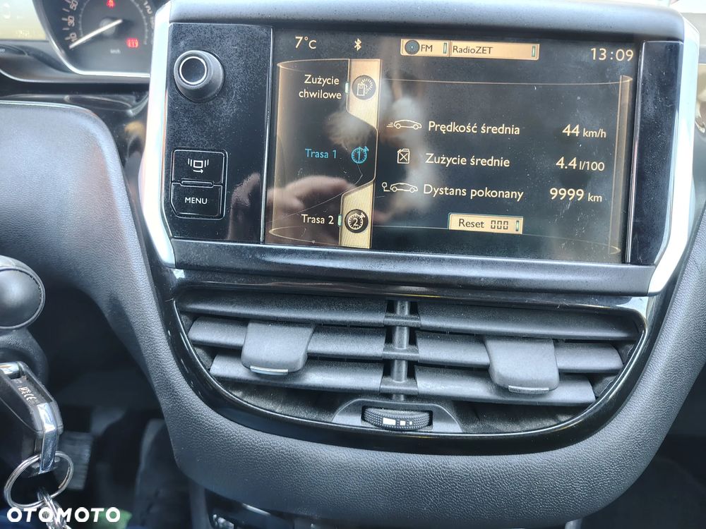 Peugeot 208 e-HDi FAP 92 Stop&Start Allure - 11