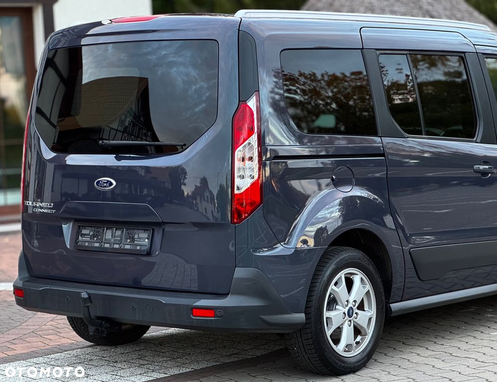 Ford Tourneo Connect Grand - 24