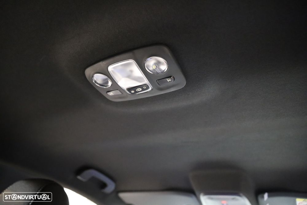 Opel Corsa 1.2 T GS - 16