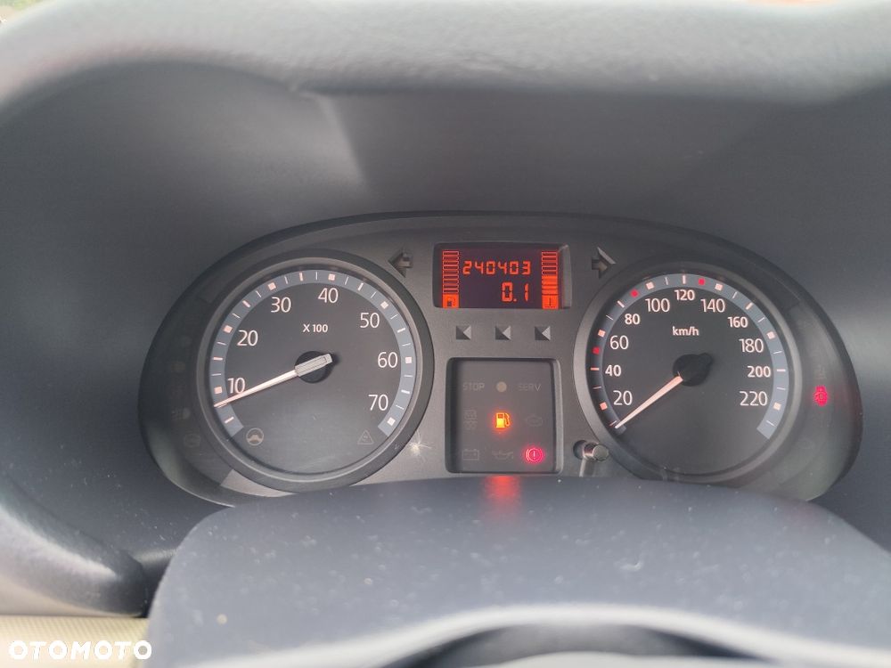 Renault Clio - 8