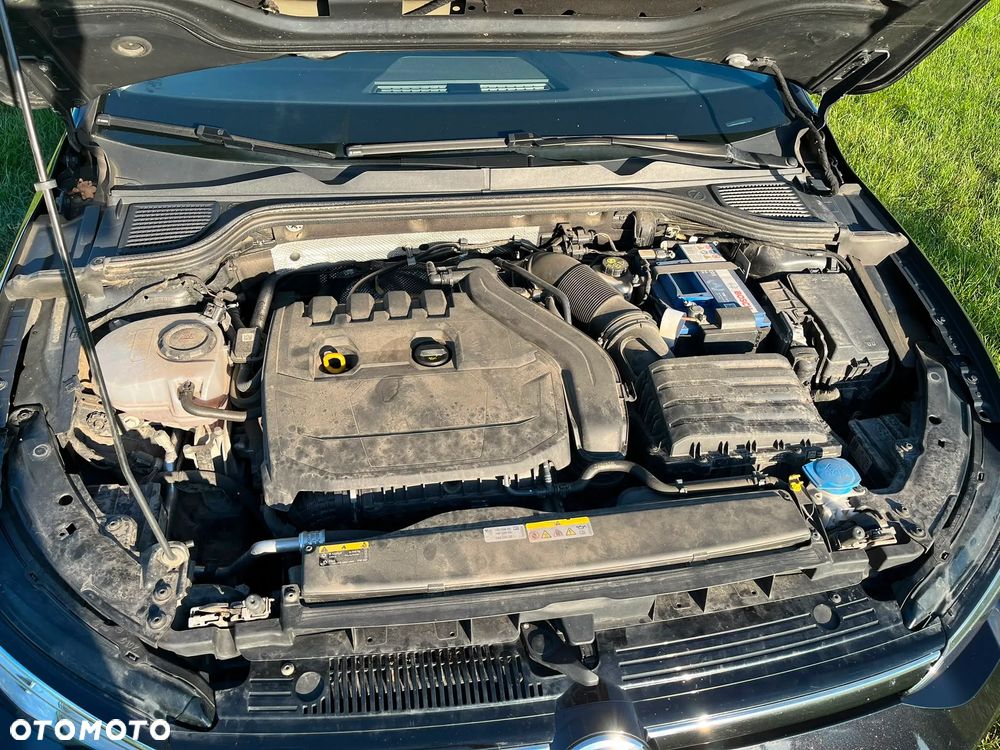 Volkswagen Golf 1.5 eTSI Life DSG - 19