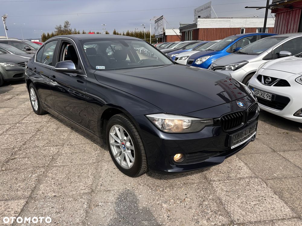 BMW Seria 3 318d Blue Performance Sport Line - 1
