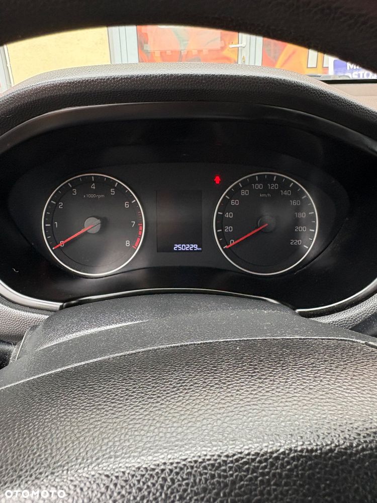 Hyundai i20 1.2 BlueDrive Classic + - 6