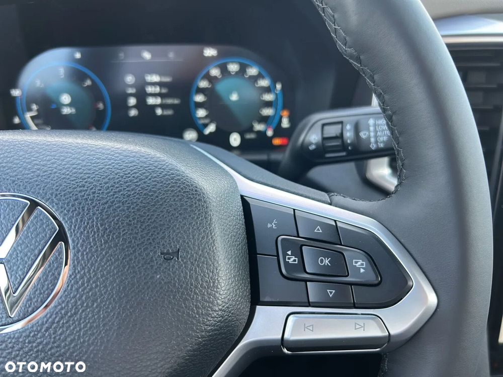Volkswagen Amarok - 17