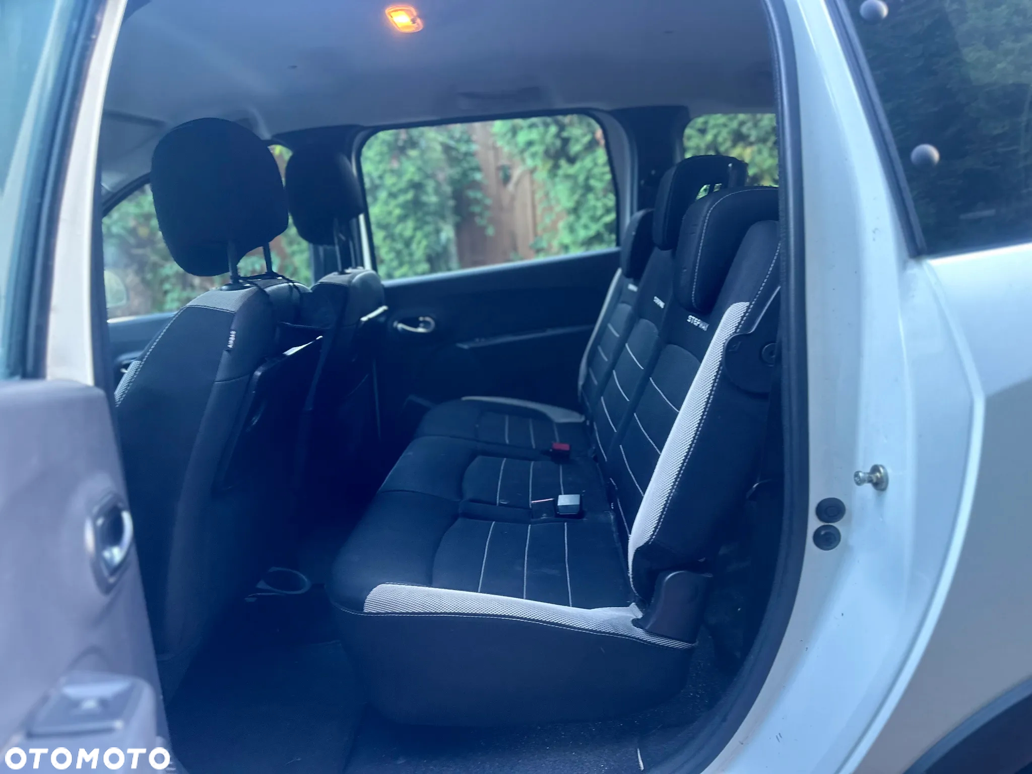Dacia Lodgy TCe 115 Stepway - 11