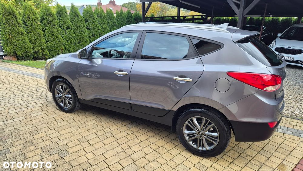 Hyundai ix35 1.7 CRDi 2WD blue Finale Gold - 11