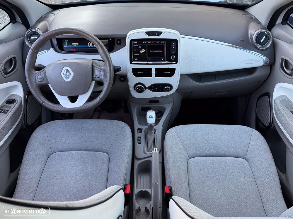 Renault Zoe (s/ Bateria) 41 kwh Life - 4
