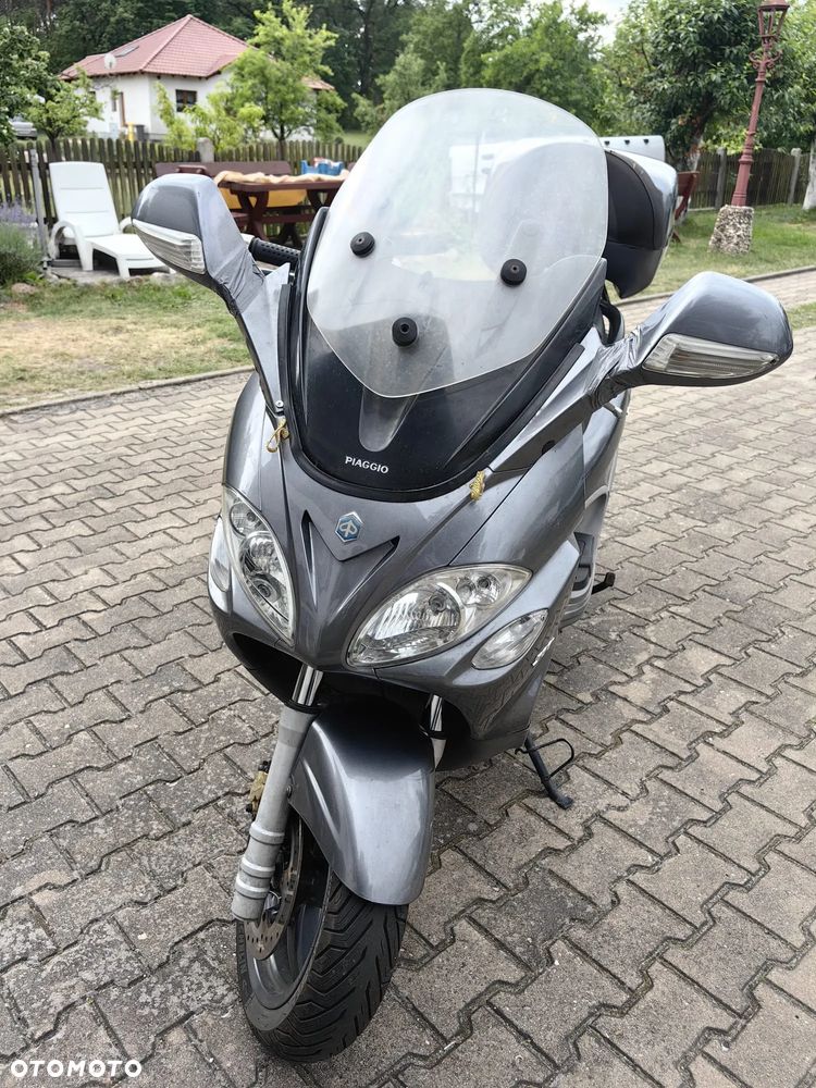 Piaggio X9 - 2