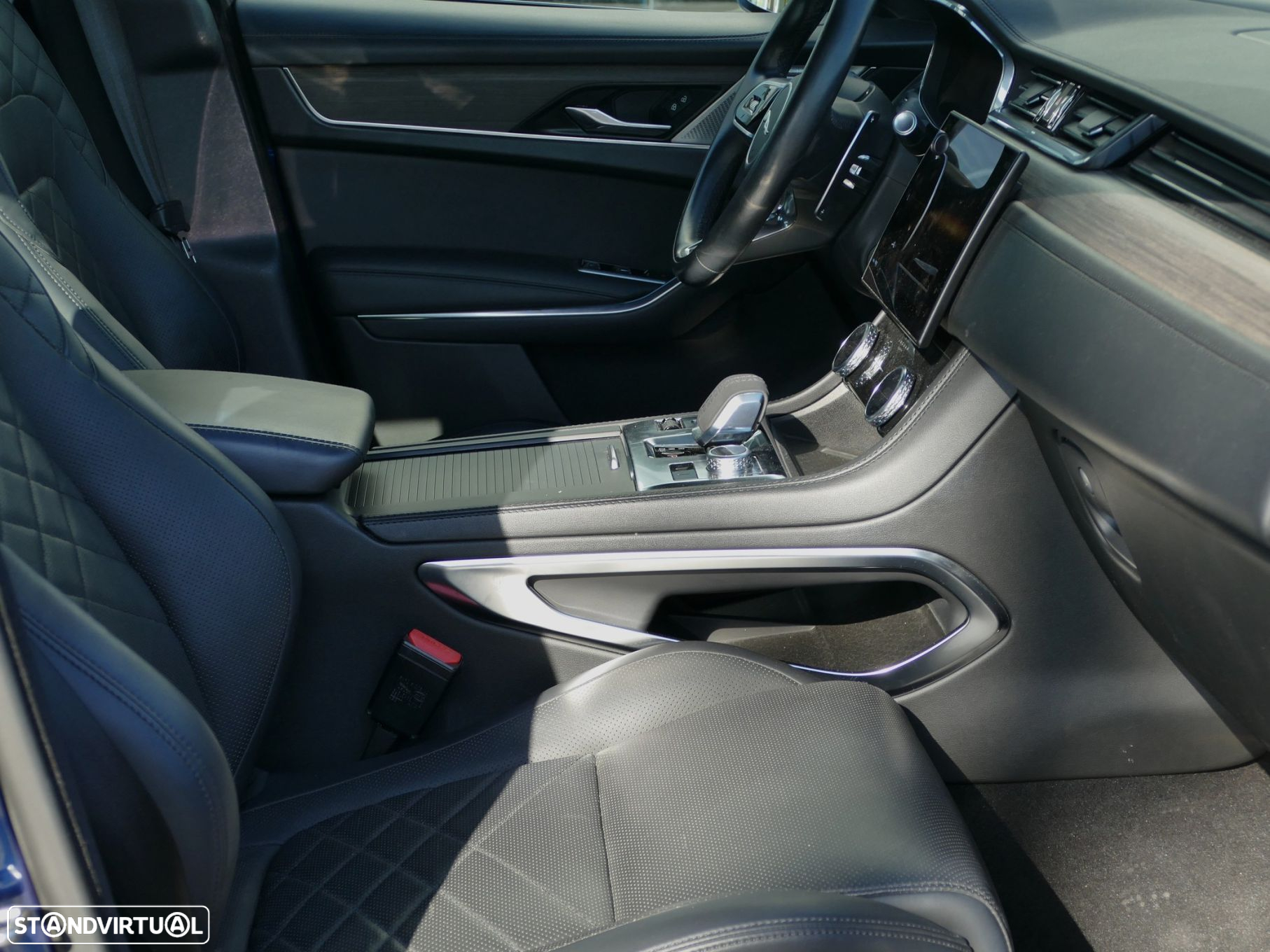 Jaguar F-Pace 2.0 P400e AWD - 26