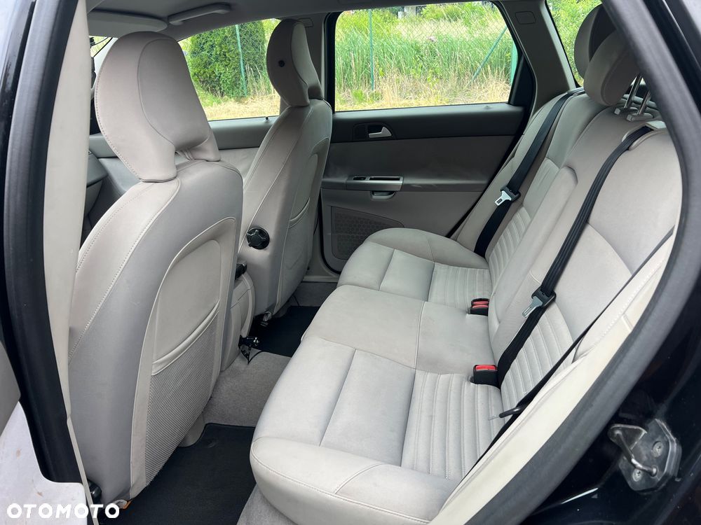 Volvo V50 2.0D DPF - 12