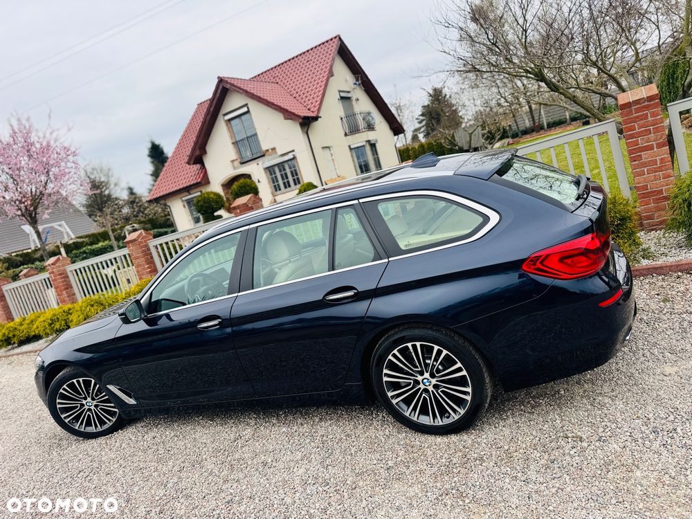 BMW Seria 5 520d Luxury Line sport - 32