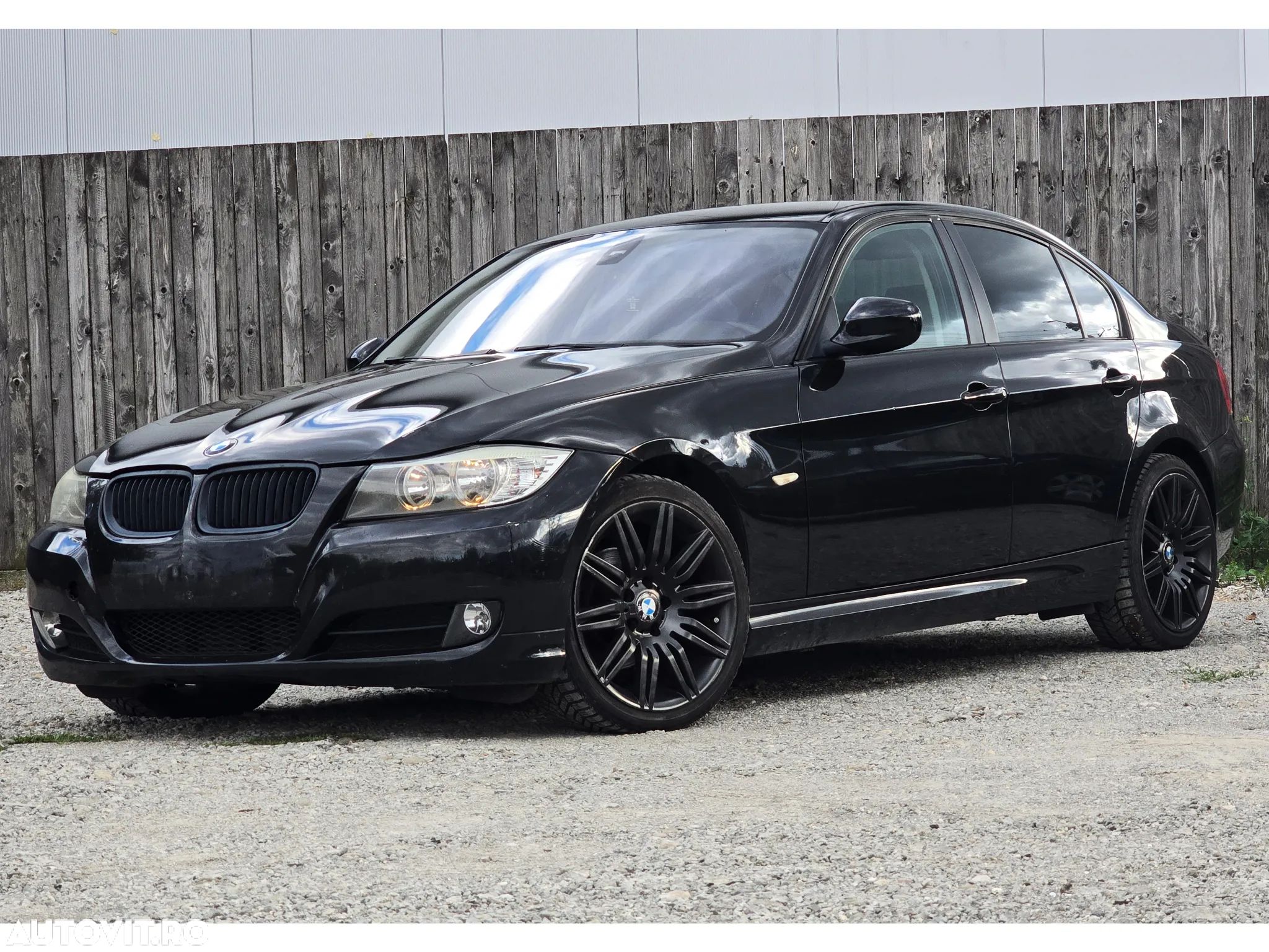 BMW Seria 3 318d - 1