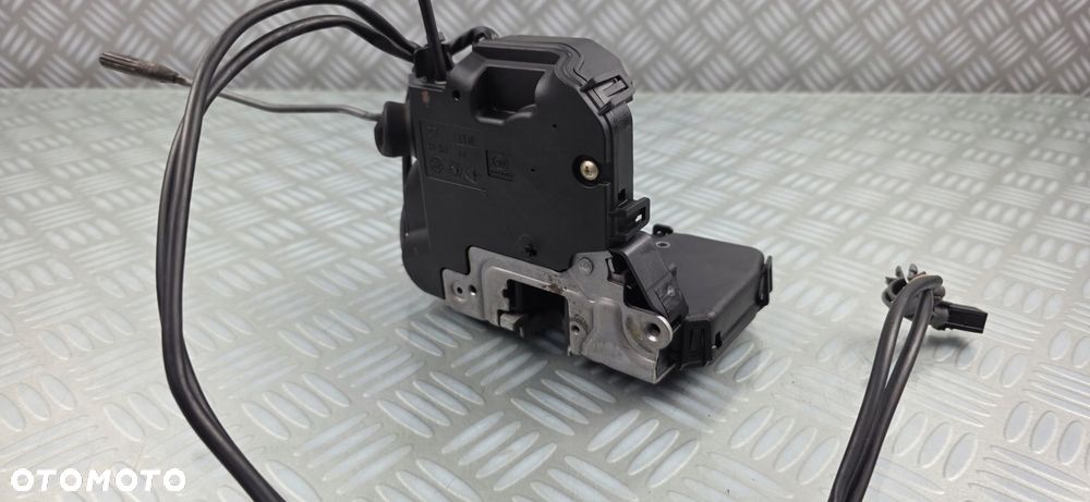 KEYLESS zamek rygiel drzwi lewy przód MERCEDES E-KLASA W211 2002-09 EUROPA - 3