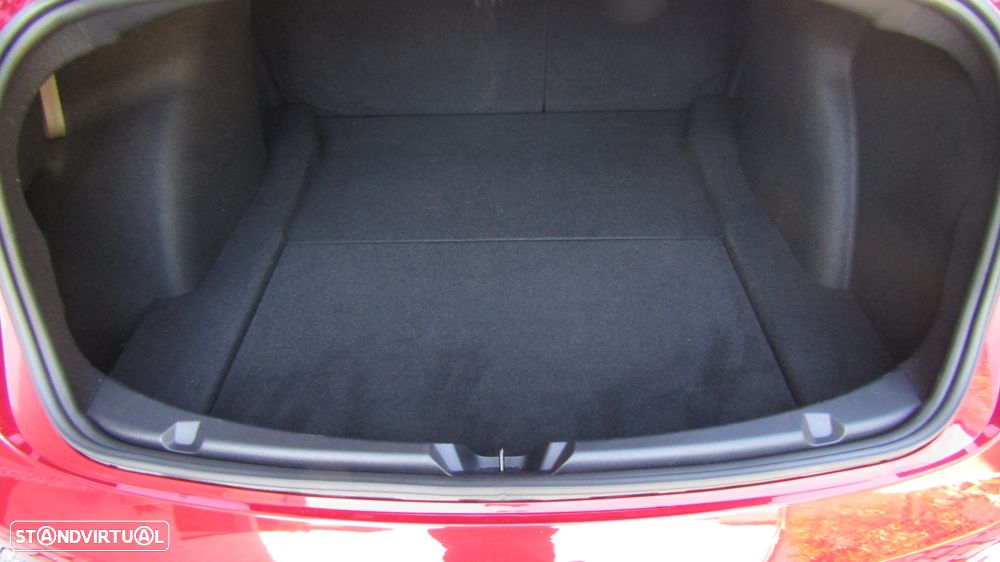 Tesla Model 3 Standard Range Plus RWD - 11
