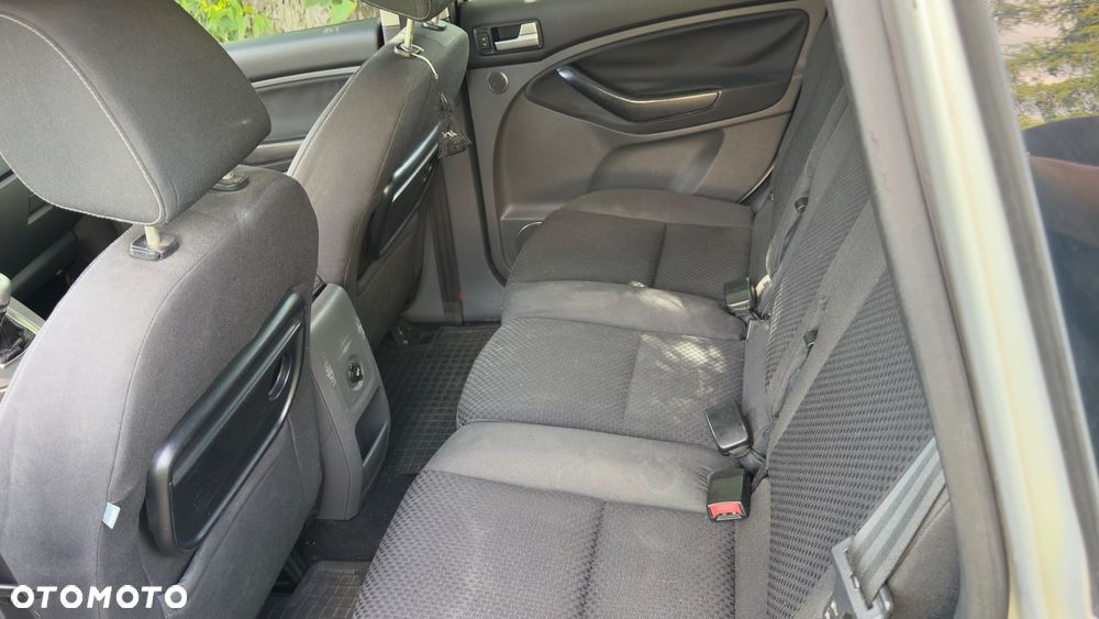 Ford C-MAX 2.0 Titanium - 12
