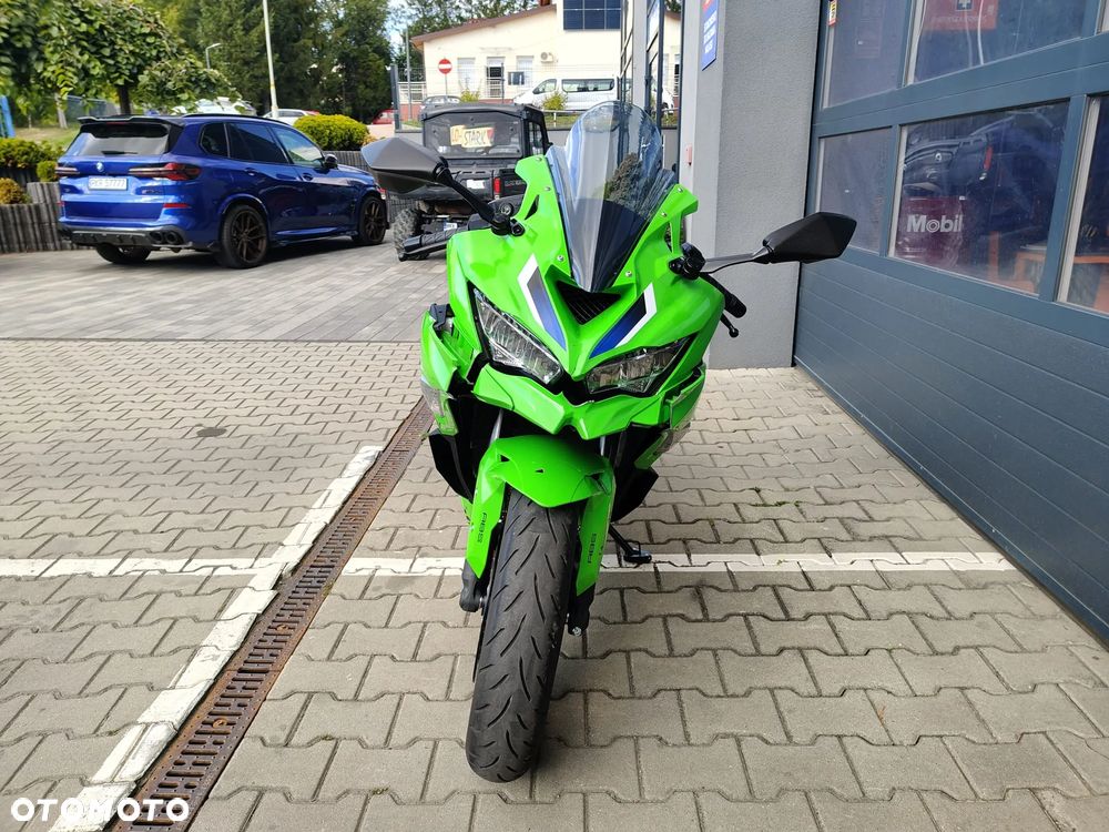 Kawasaki Ninja 400 - 4