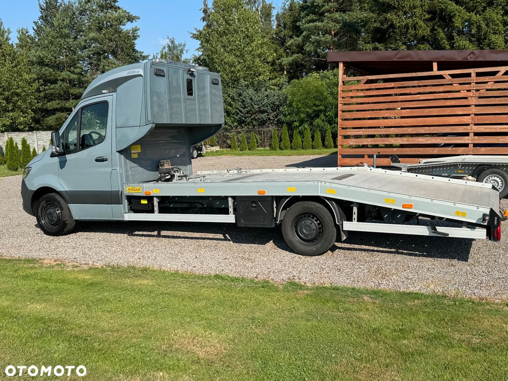 Mercedes-Benz Sprinter - 10