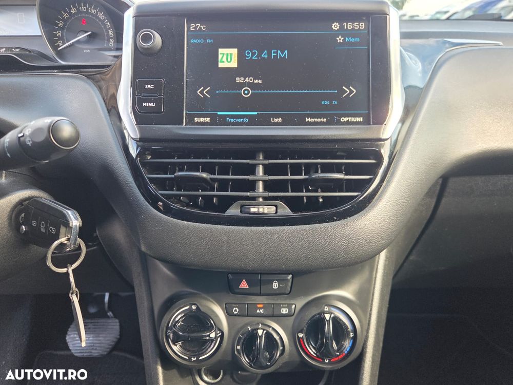 Peugeot 208 PureTech 110 Stop & Start EAT6 Allure - 26