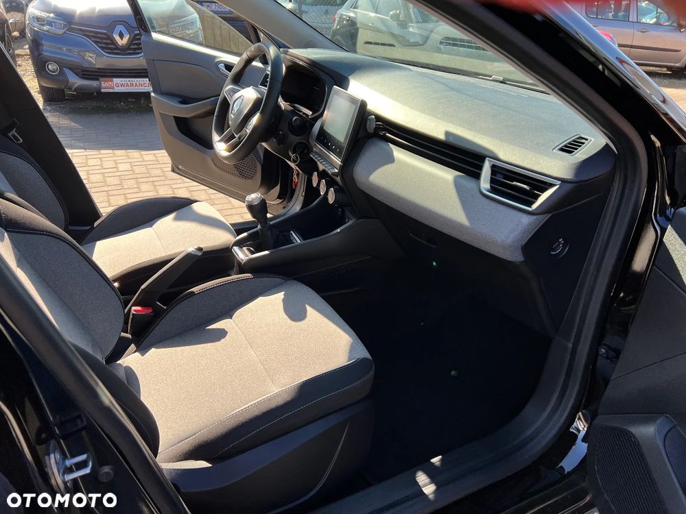 Renault Clio - 24