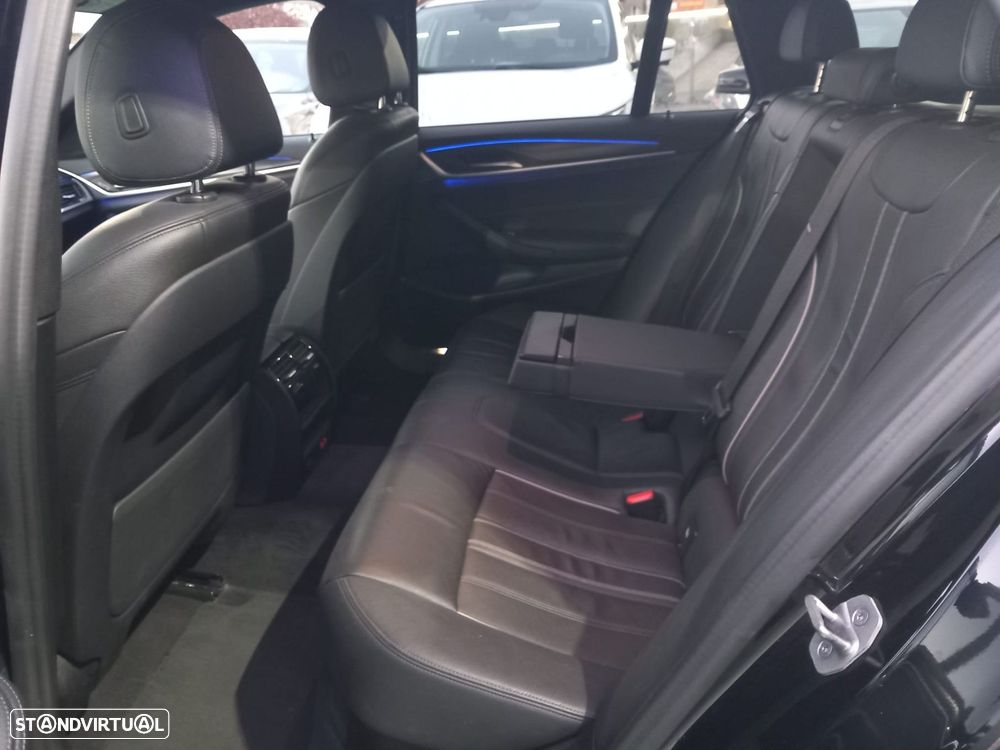 BMW 520 d Pack Desportivo M Auto - 21