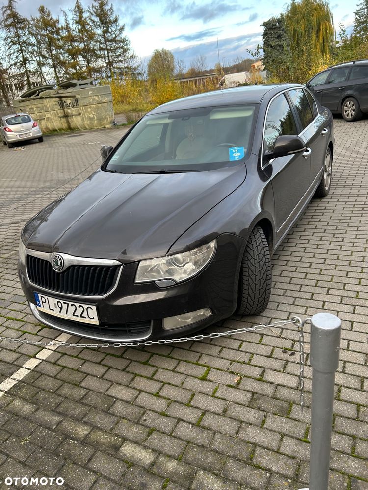 Skoda Superb 2.0 TDI L&K DSG - 1