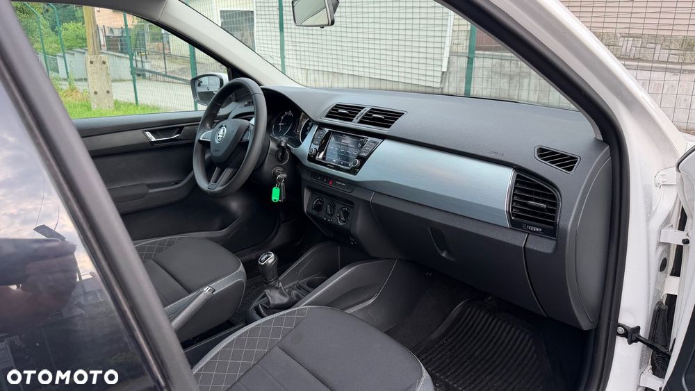 Skoda Fabia 1.0 Ambition - 24