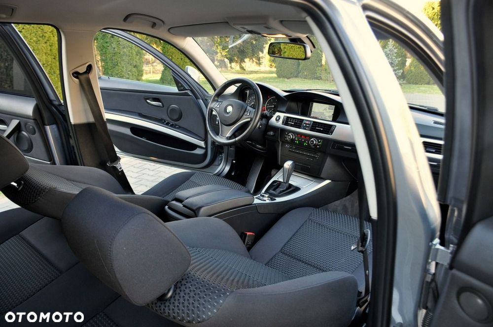 BMW Seria 3 - 24
