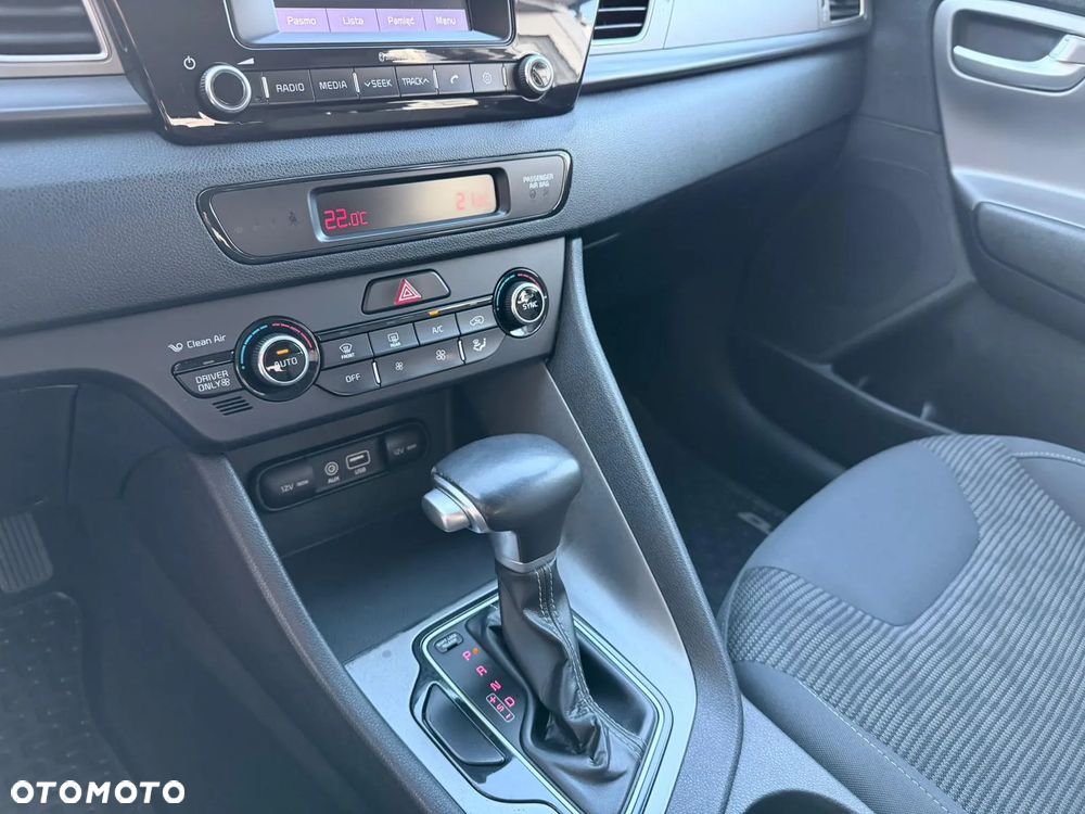 Kia Niro 1.6 GDI Hybrid L - 10