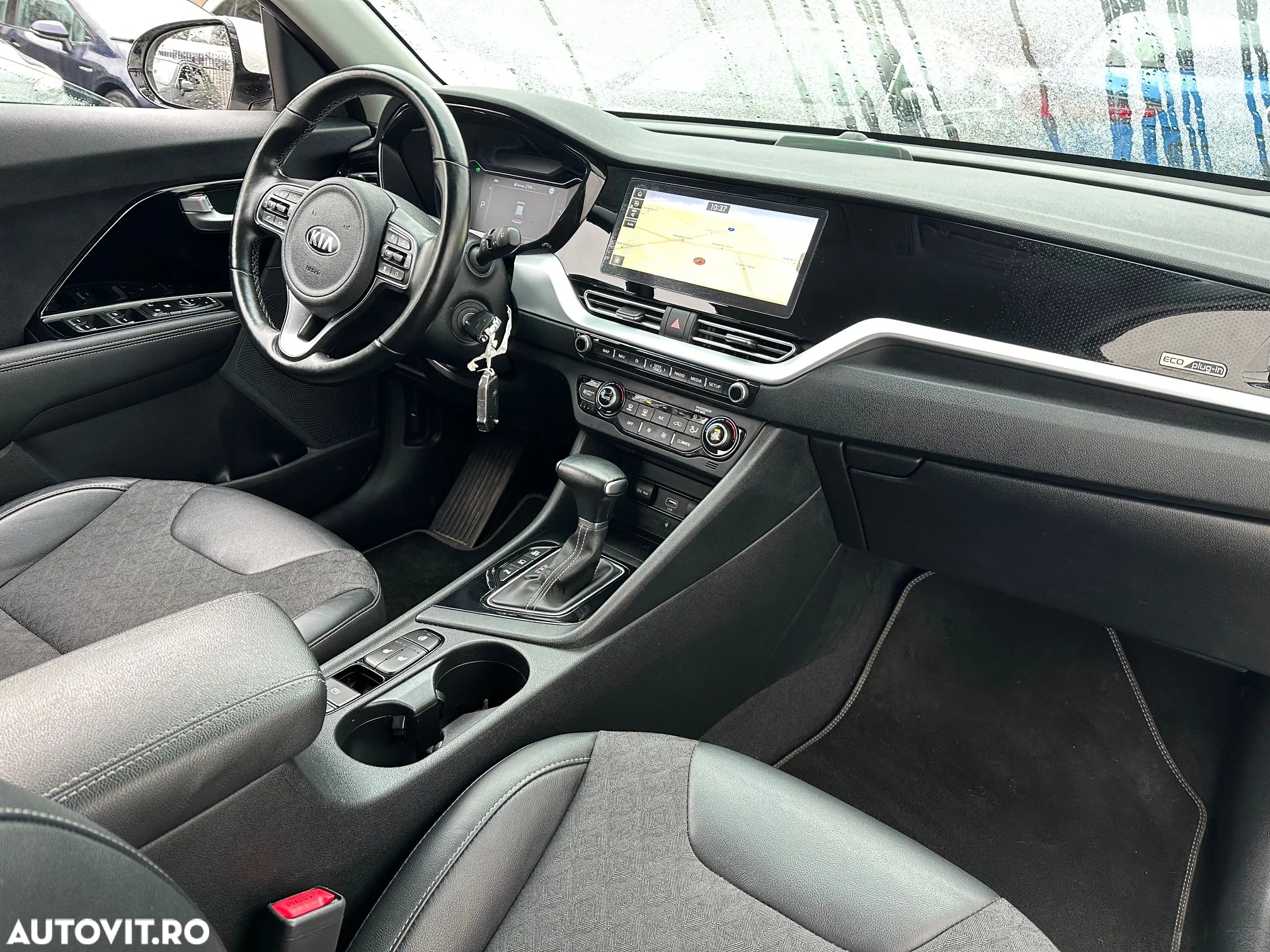 Kia Niro 1.6 GDI PHEV 2WD Aut. Vision - 25