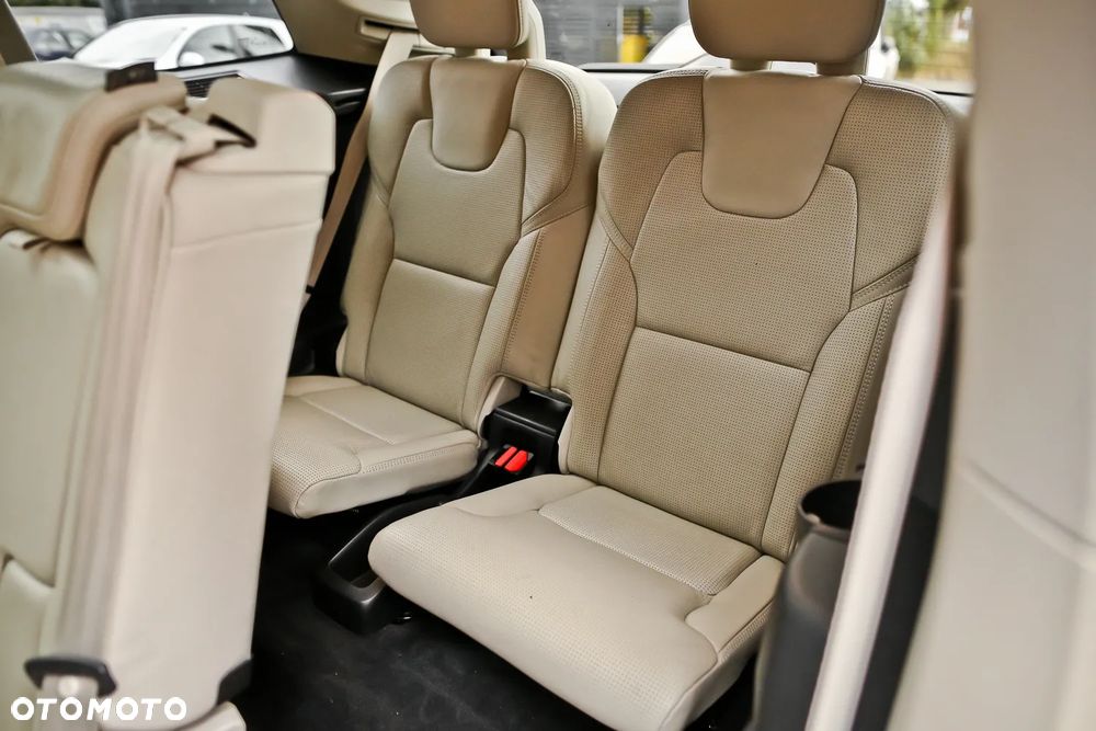 Volvo XC 90 B5 D AWD Inscription 7os - 21