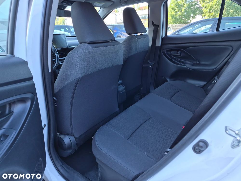 Toyota Yaris - 7