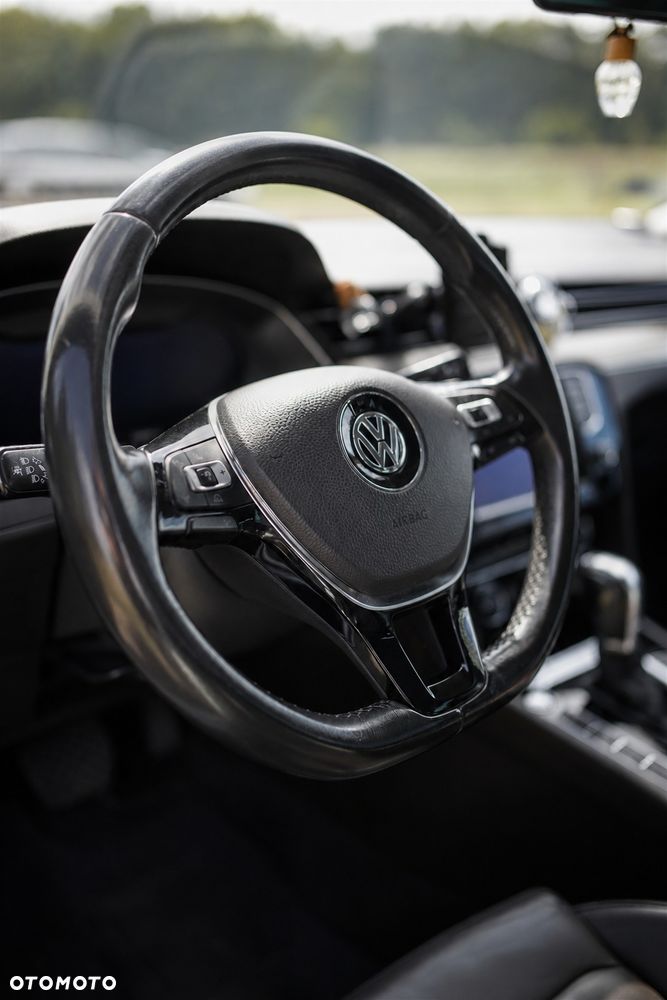 Volkswagen Passat 2.0 TDI BMT Highline DSG - 19