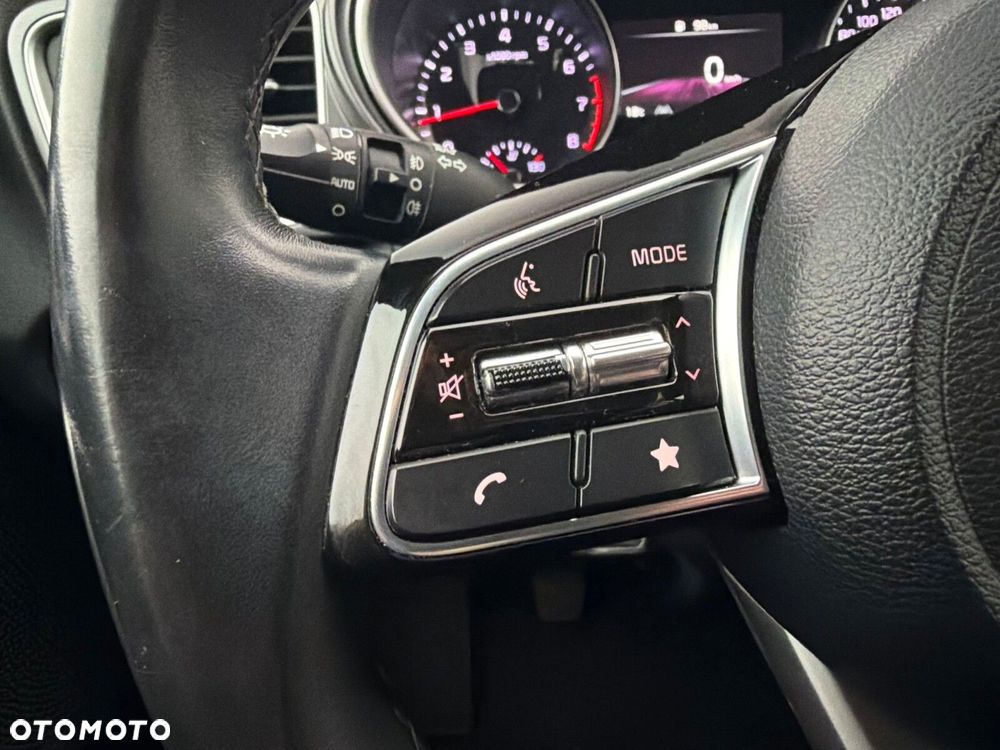Kia Ceed - 22
