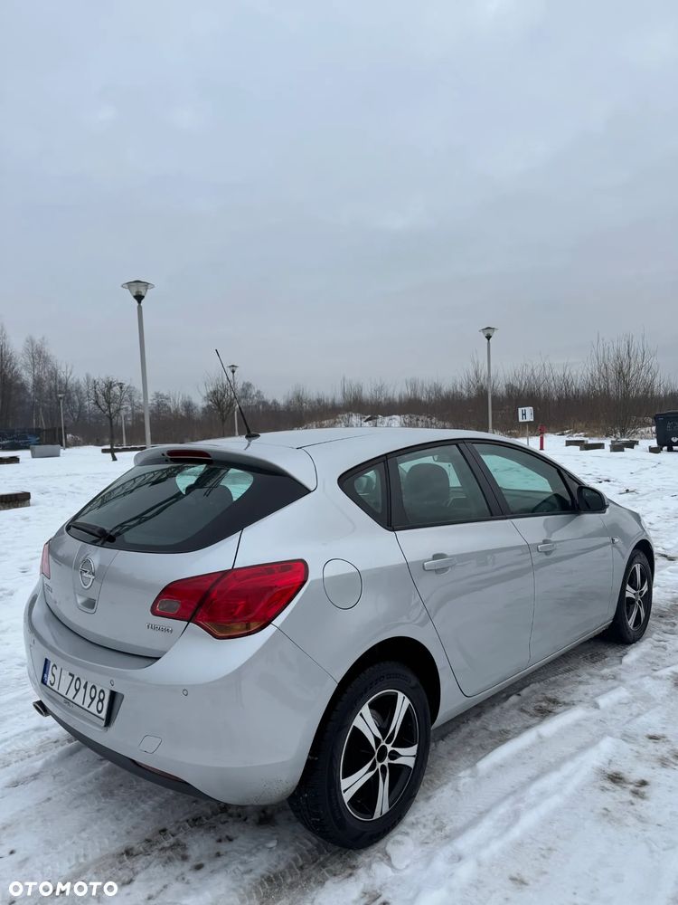 Opel Astra 1.4 Turbo Cosmo - 5