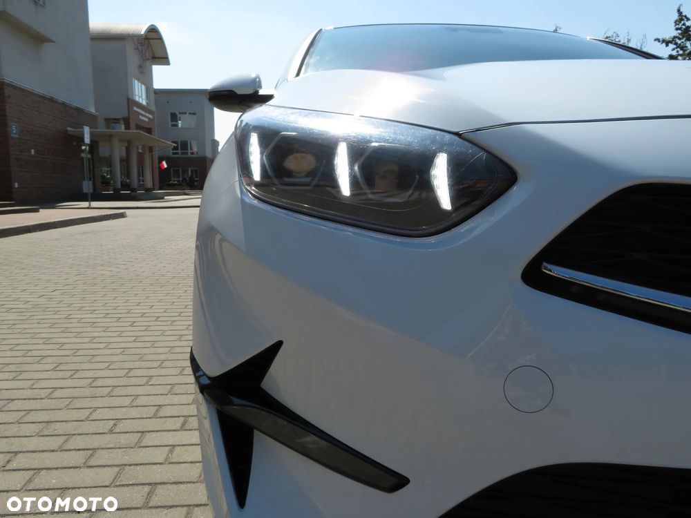 Kia Ceed 1.6 CRDi (48V Mild-Hybrid) DCT7 Spirit - 1