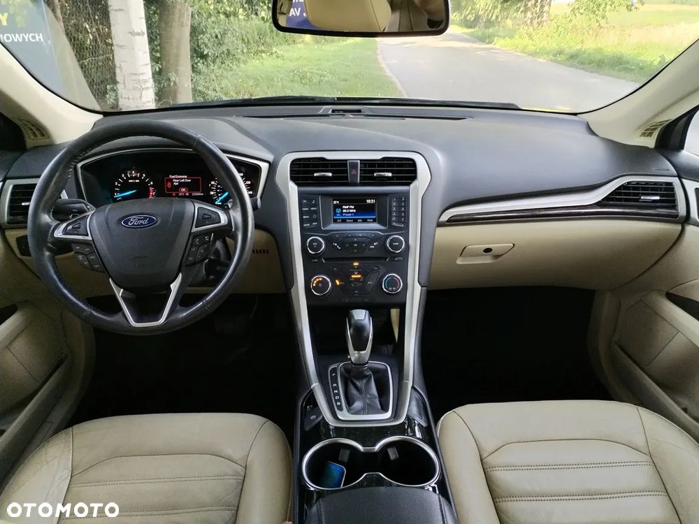 Ford Mondeo 2.0 EcoBoost STart-Stopp Autom Vignale - 16