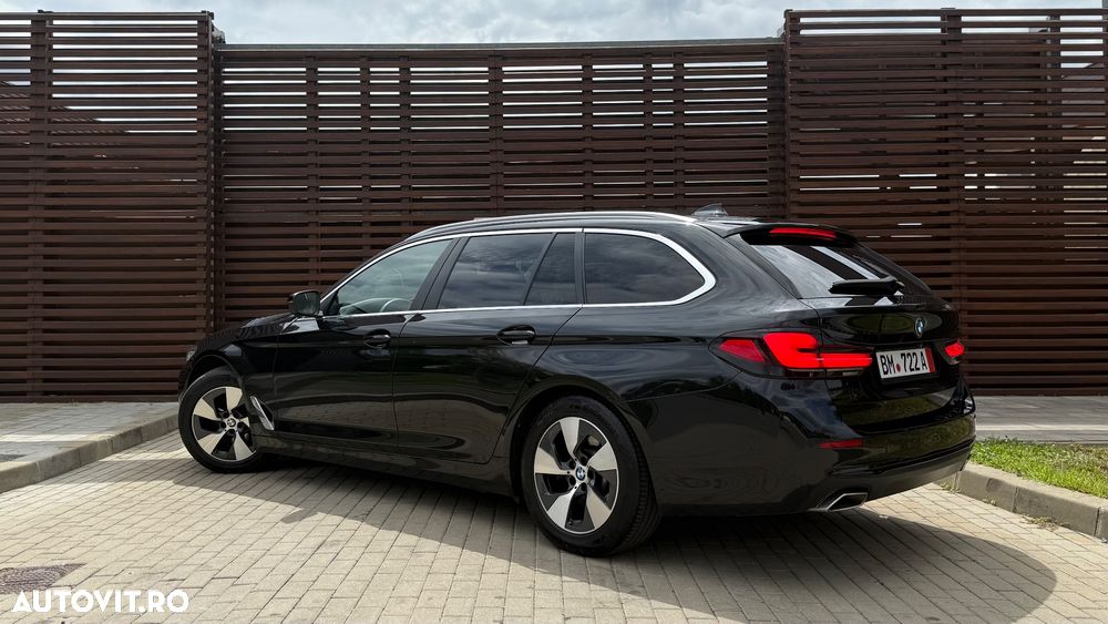 BMW Seria 5 520d xDrive AT MHEV - 8