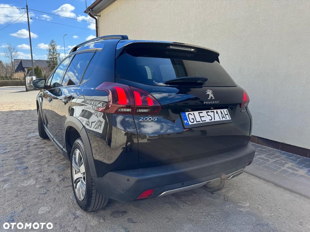 Peugeot 2008 1.6 BlueHDi Allure S&S - 5