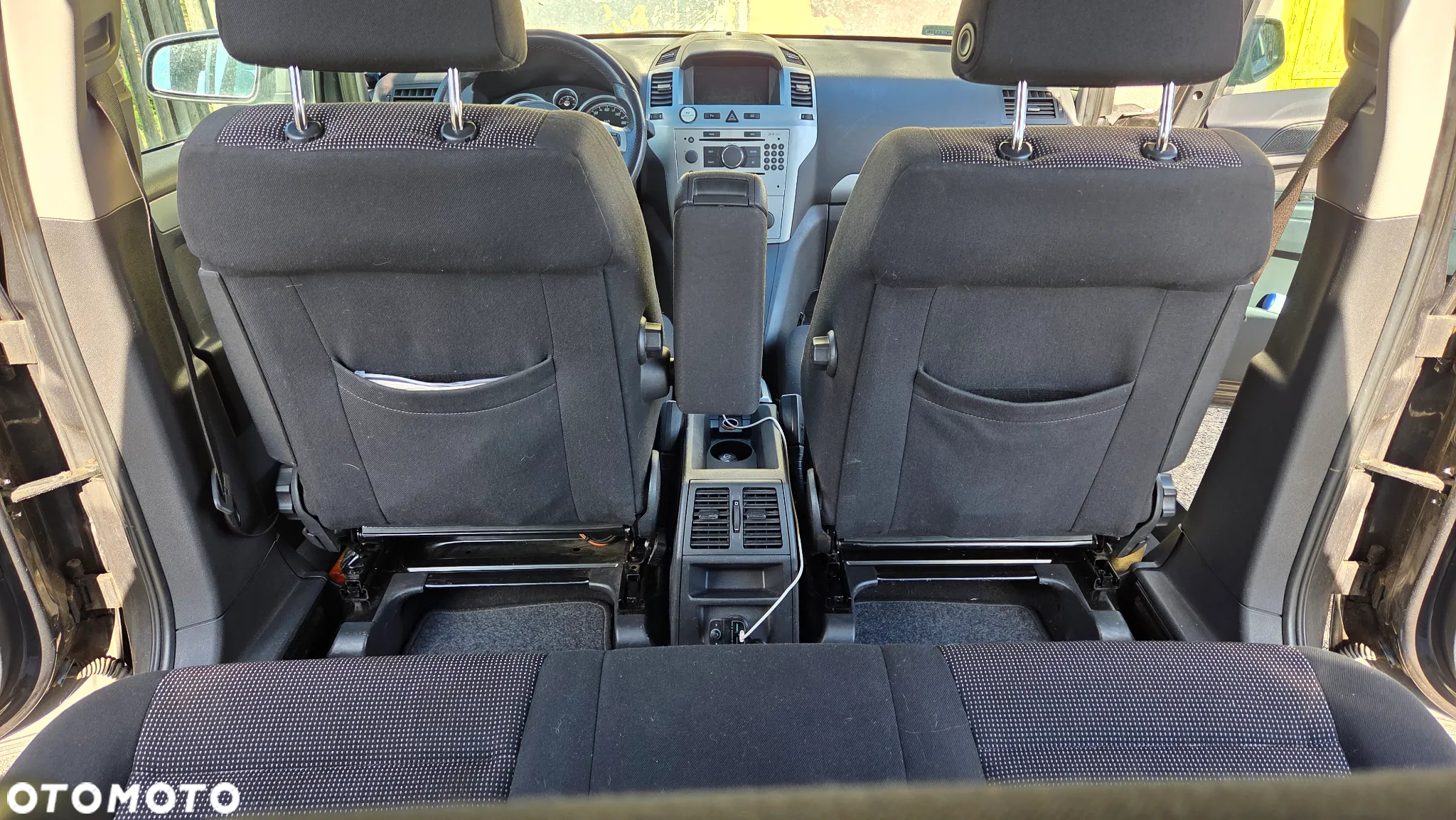 Opel Zafira 1.9 CDTI - 8