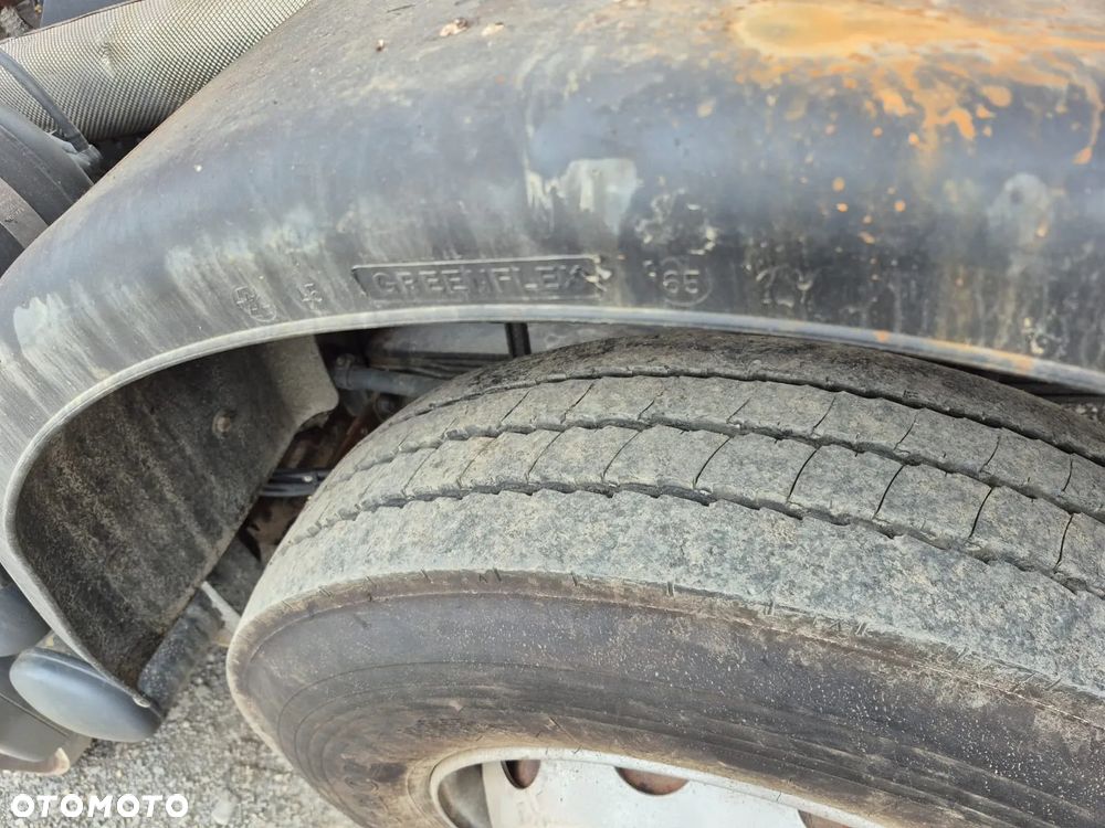 Mercedes-Benz Actros - 25