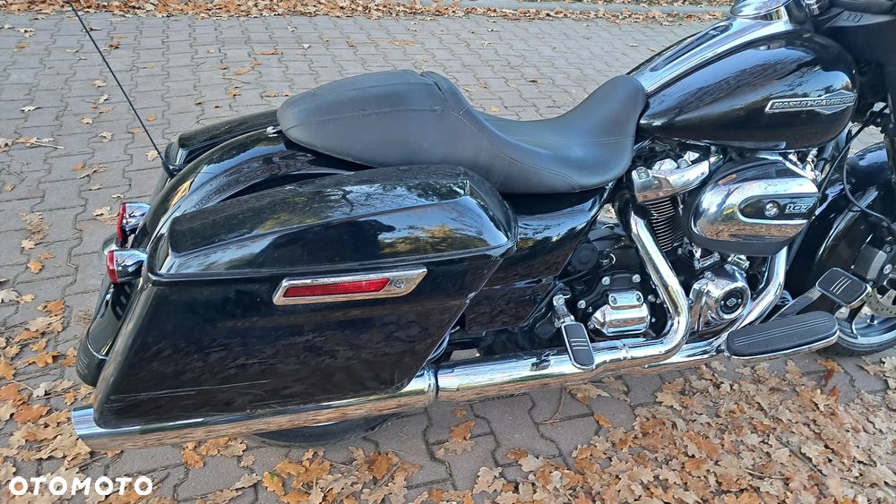 Harley-Davidson Touring Street Glide - 19