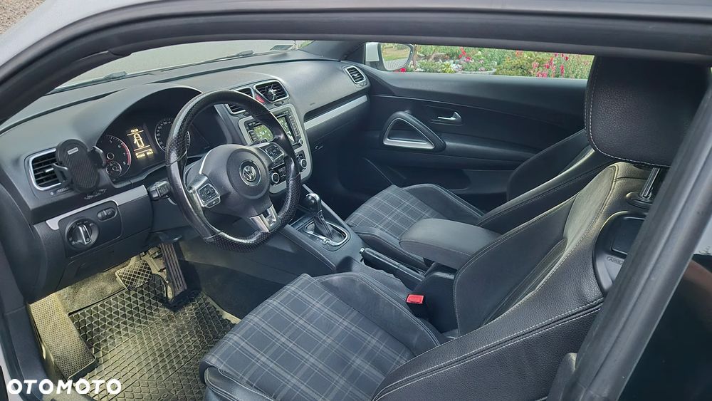 Volkswagen Scirocco 1.4 TSI DSG - 8