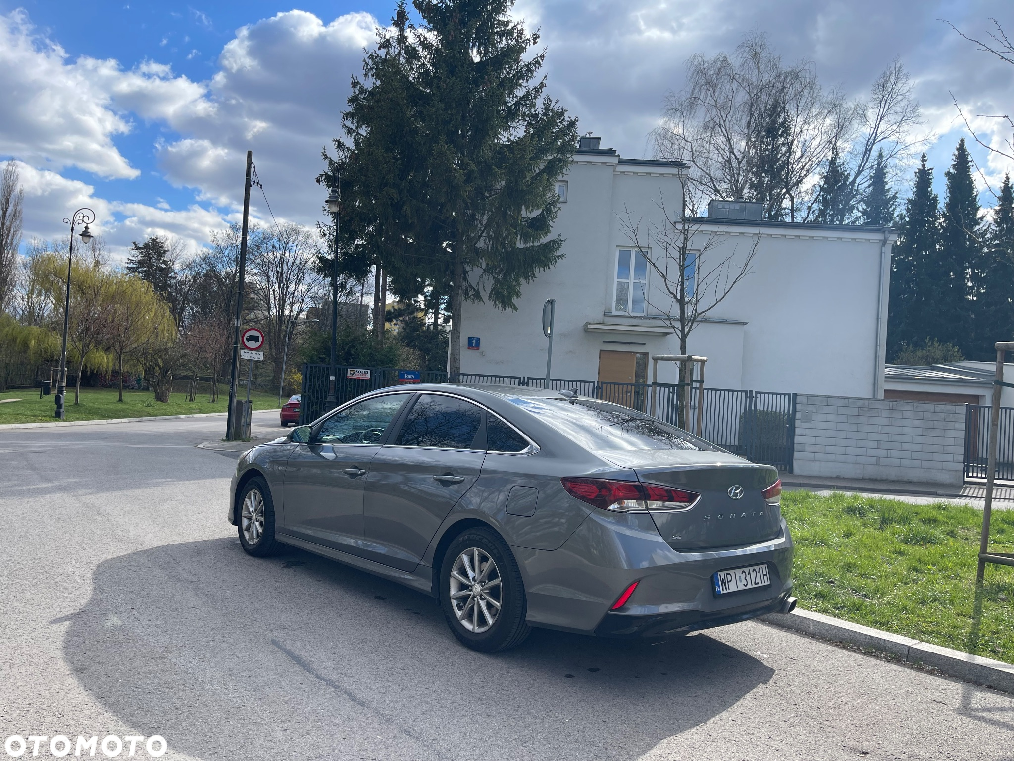 Hyundai Sonata - 5