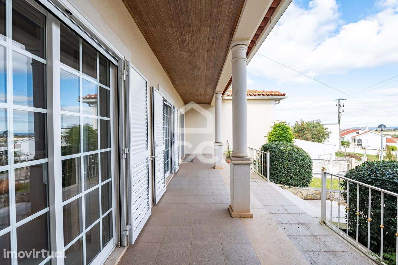 Moradia T4+3 de Prestígio em Vila Nova – Cadaval - Grande imagem: 2/58