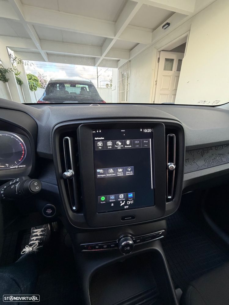 Volvo XC 40 1.5 T2 Essential Auto - 11