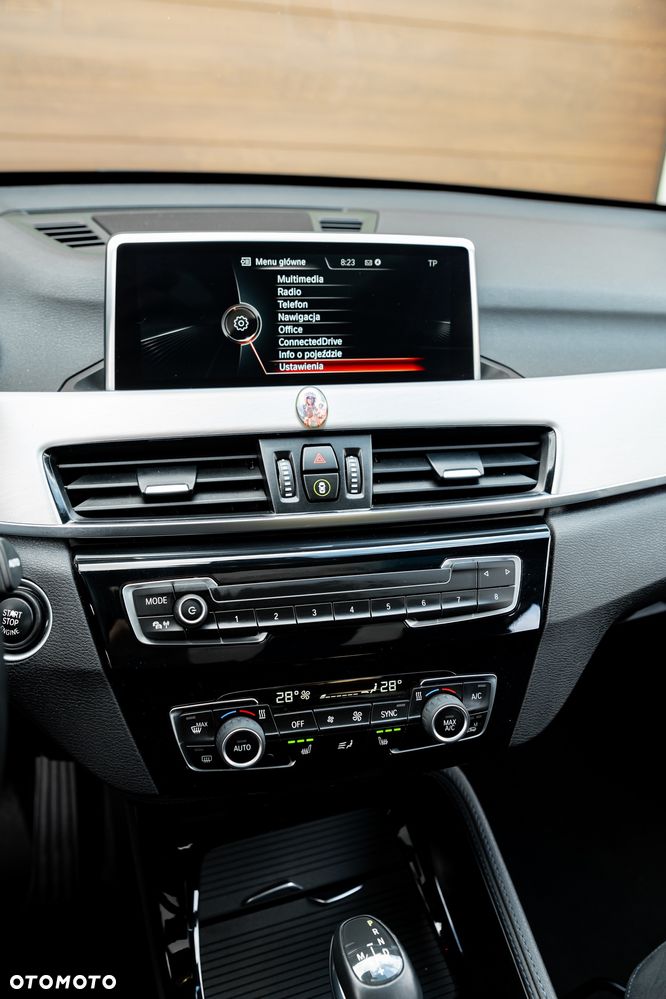 BMW X1 xDrive20i M Sport - 9