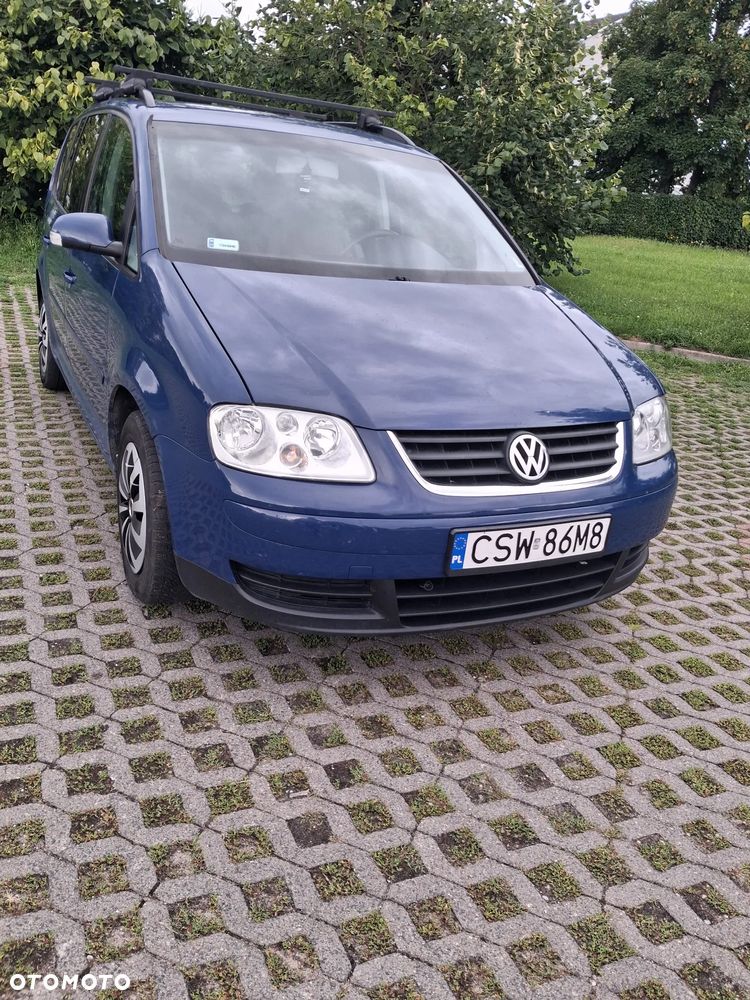 Volkswagen Touran 1.6 FSI Basis - 1