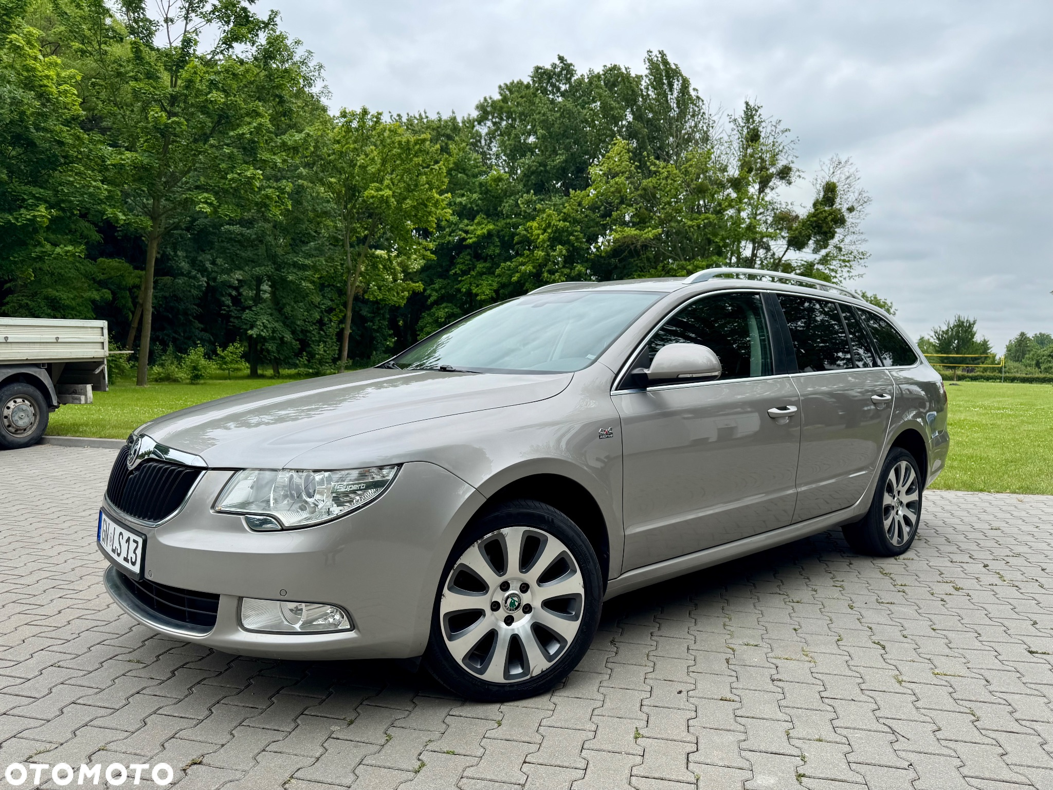 Skoda Superb 2.0 TDI Green tec 4x4 DSG Exclusive - 25